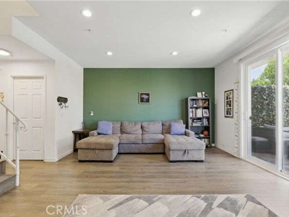 11445 Moorpark Street 12, Studio City (los Angeles) CA 91602