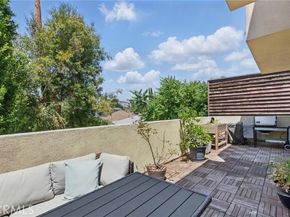 11445 Moorpark Street 12, Studio City (los Angeles) CA 91602