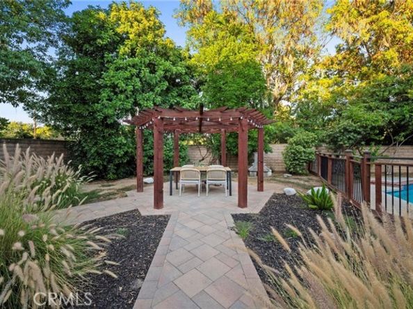 20516 Germain Street, Chatsworth (los Angeles) CA 91311