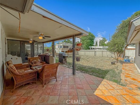 8835 Monogram Avenue, North Hills (los Angeles) CA 91343