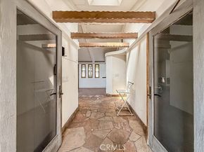 8835 Monogram Avenue, North Hills (los Angeles) CA 91343