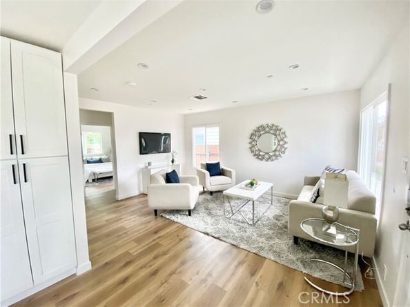 7512 Balboa Boulevard, Van Nuys (los Angeles) CA 91406