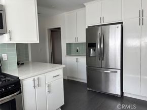 6914 Andasol Avenue, Los Angeles CA 91406