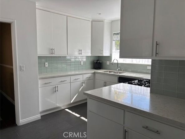6914 Andasol Avenue, Los Angeles CA 91406