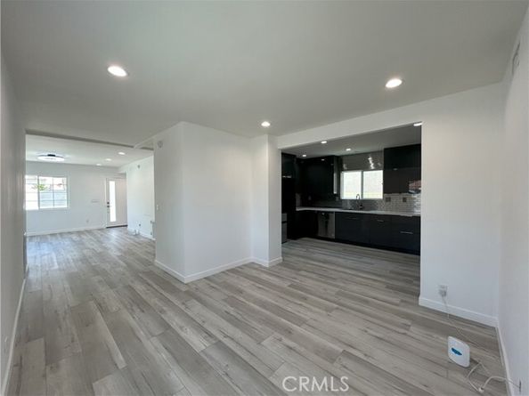 10363 Commerce Avenue, Tujunga (los Angeles) CA 91042