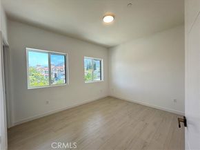 10363 Commerce Avenue, Tujunga (los Angeles) CA 91042