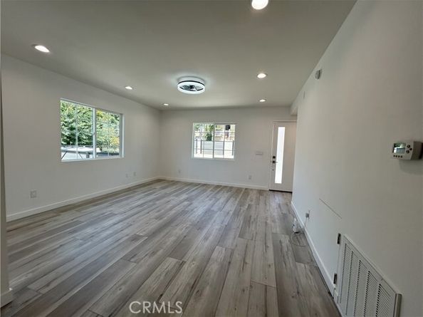 10363 Commerce Avenue, Tujunga (los Angeles) CA 91042