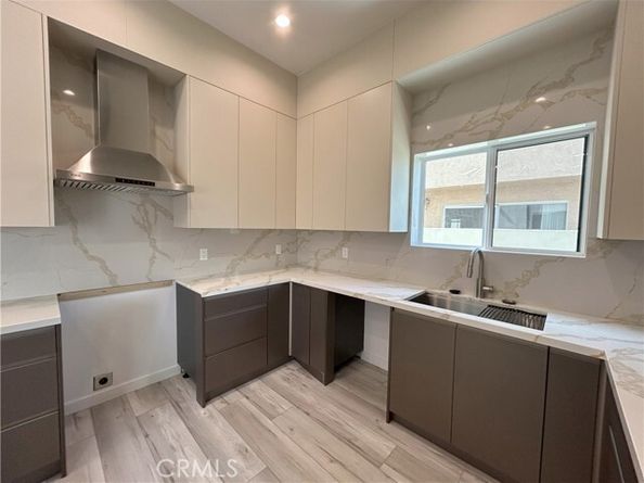 10363 Commerce Avenue, Tujunga (los Angeles) CA 91042