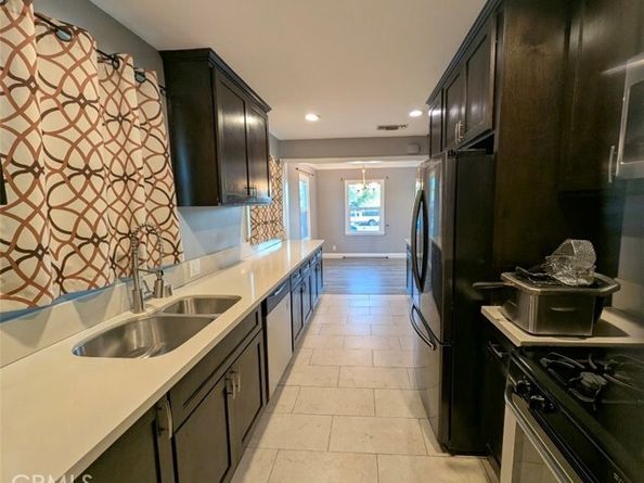 14947 Chatsworth Street, San Fernando CA 91345