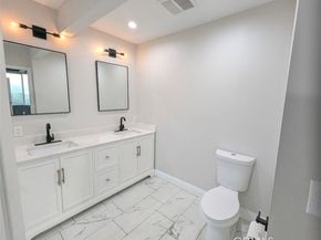14947 Chatsworth Street, San Fernando CA 91345