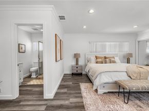 18025 Victory Boulevard, Reseda (los Angeles) CA 91335