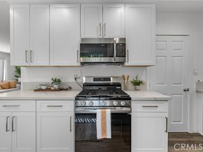 18025 Victory Boulevard, Reseda (los Angeles) CA 91335