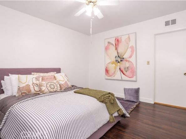 16216 Plummer, North Hills (los Angeles) CA 91343