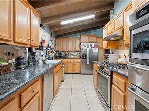 17531 Romar Street, Northridge (los Angeles) CA 91325