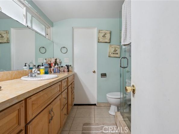 17531 Romar Street, Northridge (los Angeles) CA 91325