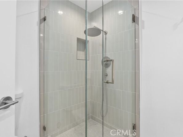 23312 Ostronic, Woodland Hills (los Angeles) CA 91367