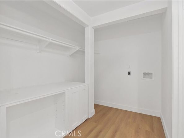 23312 Ostronic, Woodland Hills (los Angeles) CA 91367