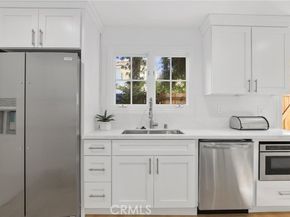 23312 Ostronic, Woodland Hills (los Angeles) CA 91367