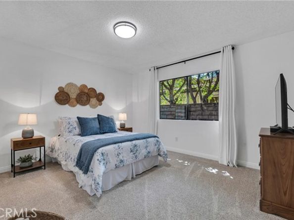 17004 Gledhill Street, Northridge (los Angeles) CA 91325
