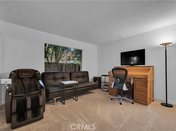 17004 Gledhill Street, Northridge (los Angeles) CA 91325