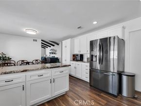 17004 Gledhill Street, Northridge (los Angeles) CA 91325