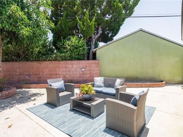 7909 Aldea Avenue, Los Angeles CA 91406