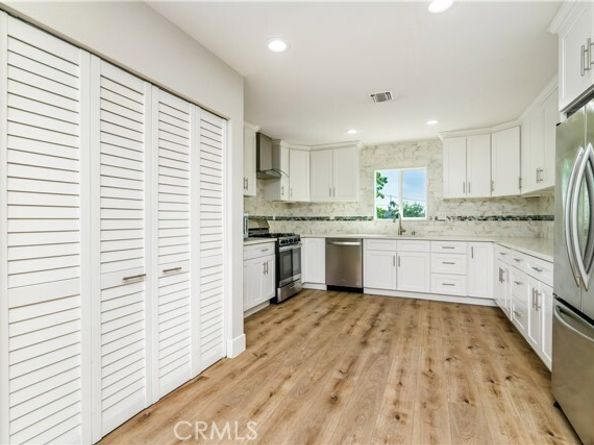 6714 Amigo, Reseda (los Angeles) CA 91335