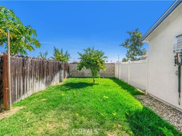 6714 Amigo, Reseda (los Angeles) CA 91335