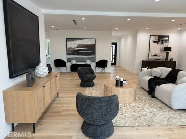20406 Londelius, Winnetka (los Angeles) CA 91306