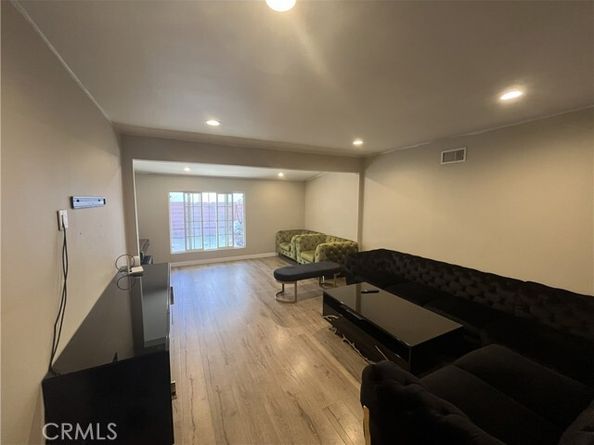 7705 Ben Avenue, North Hollywood (los Angeles) CA 91605