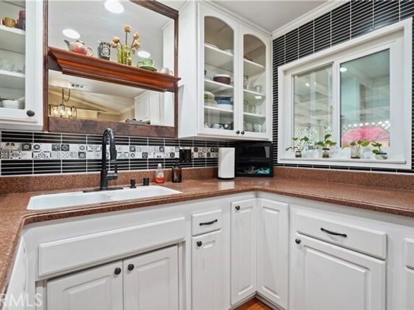 13197 Leach Street, Sylmar (los Angeles) CA 91342