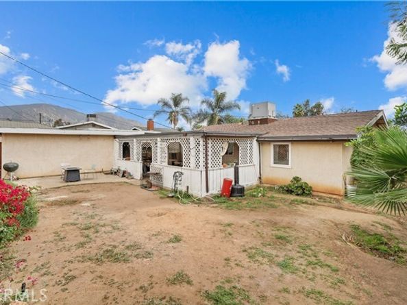 13197 Leach Street, Sylmar (los Angeles) CA 91342