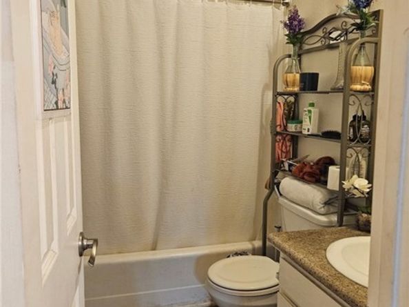 18307 Burbank Boulevard 41, Tarzana (los Angeles) CA 91356