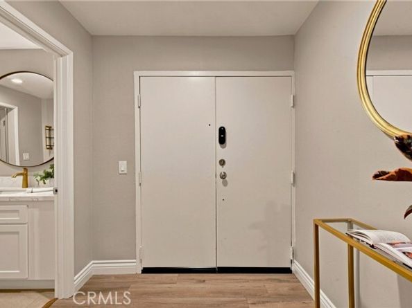 18324 Clark 110, Tarzana (los Angeles) CA 91356