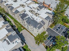 5550 Owensmouth Avenue 120, Woodland Hills (los Angeles) CA 91367