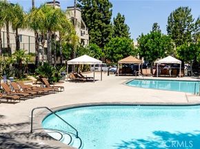 5550 Owensmouth Avenue 120, Woodland Hills (los Angeles) CA 91367