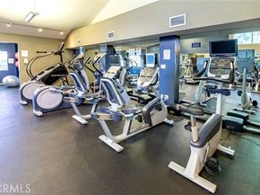 5550 Owensmouth Avenue 120, Woodland Hills (los Angeles) CA 91367