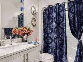 13225 Victory Boulevard, Los Angeles CA 91401