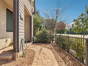 13225 Victory Boulevard, Los Angeles CA 91401