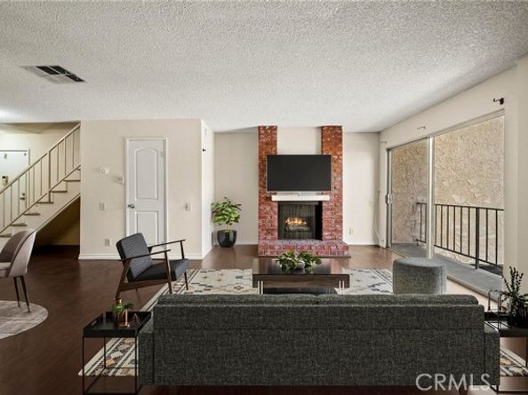 21219 Roscoe Boulevard 211, Canoga Park (los Angeles) CA 91304