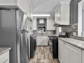 13761 Dronfield Avenue, Sylmar (los Angeles) CA 91342