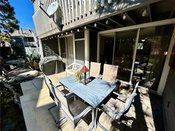 25307 Pine Creek, Wilmington (los Angeles) CA 90744