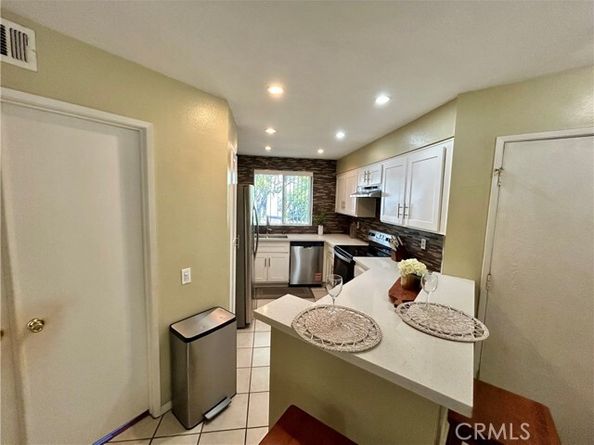 25307 Pine Creek, Wilmington (los Angeles) CA 90744