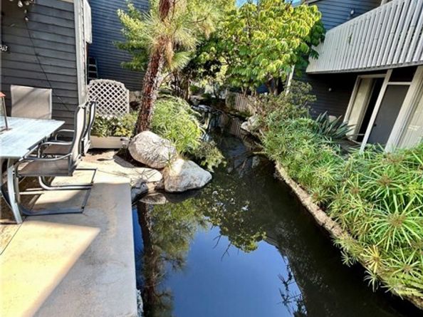 25307 Pine Creek, Wilmington (los Angeles) CA 90744
