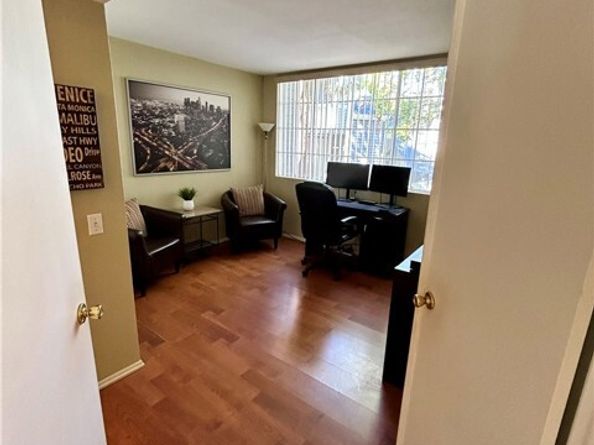 25307 Pine Creek, Wilmington (los Angeles) CA 90744