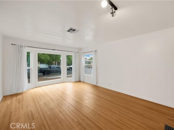 8828 Zeiler, Arleta (los Angeles) CA 91331