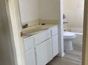 23301 La Crescenta, Mission Viejo CA 92691