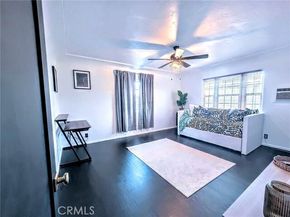 15401 Saticoy Street, Van Nuys (los Angeles) CA 91406