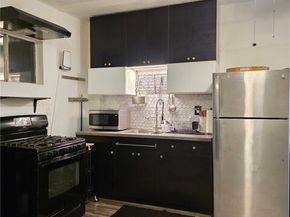 15401 Saticoy Street, Van Nuys (los Angeles) CA 91406
