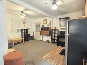 15401 Saticoy Street, Van Nuys (los Angeles) CA 91406